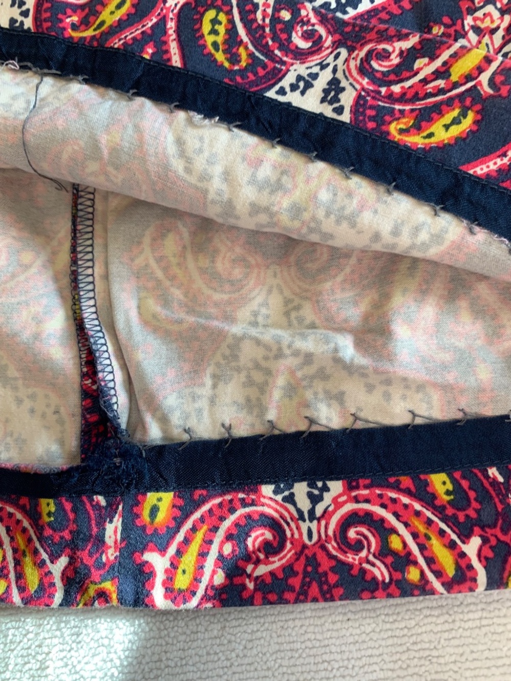 J.Crew Stretch Mini Skirt Navy Pink Yellow Paisley Print Size 4 Preppy Chic - Picture 6 of 9